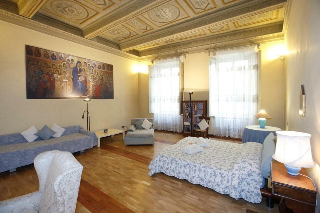 Residenza D'Epoca Montanini Bed & Breakfast Siena Exterior photo